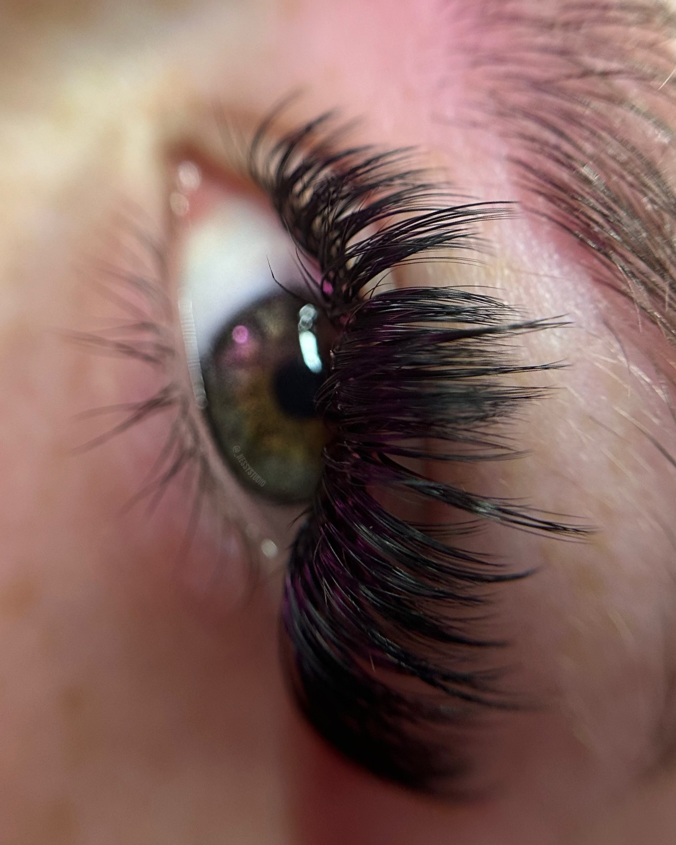Detailed lash artistry at Nessy Studio